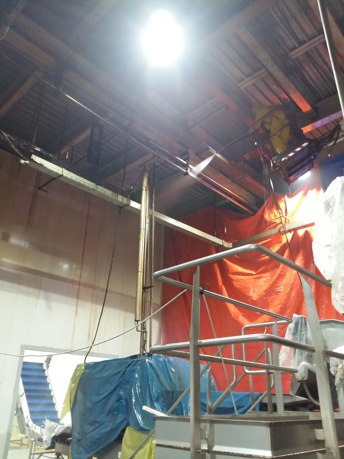 Industrial cleaning for factories